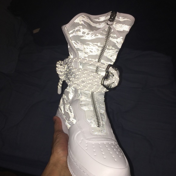 white camo air force 1